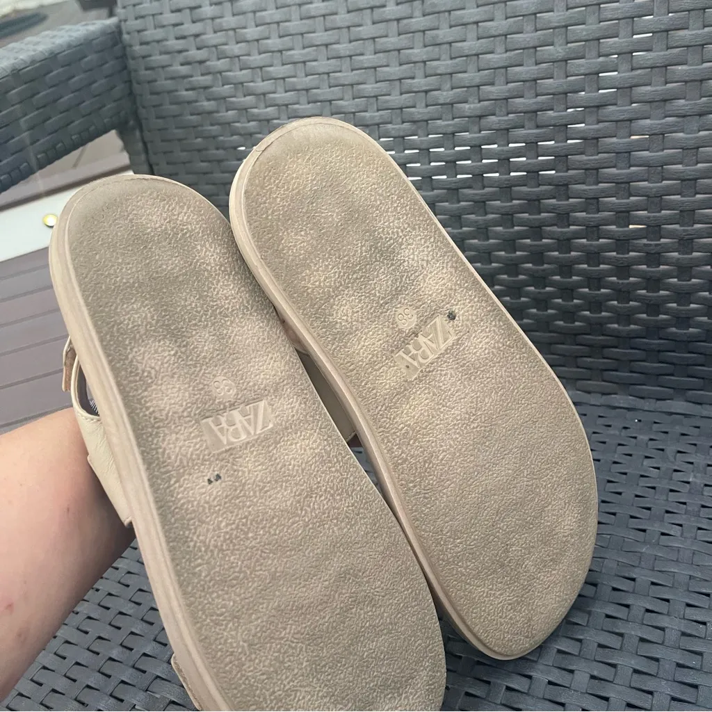 ZARA  Leather Platform Chunky Dad Sandals - Cream/Beige - Size 38 - Image 7