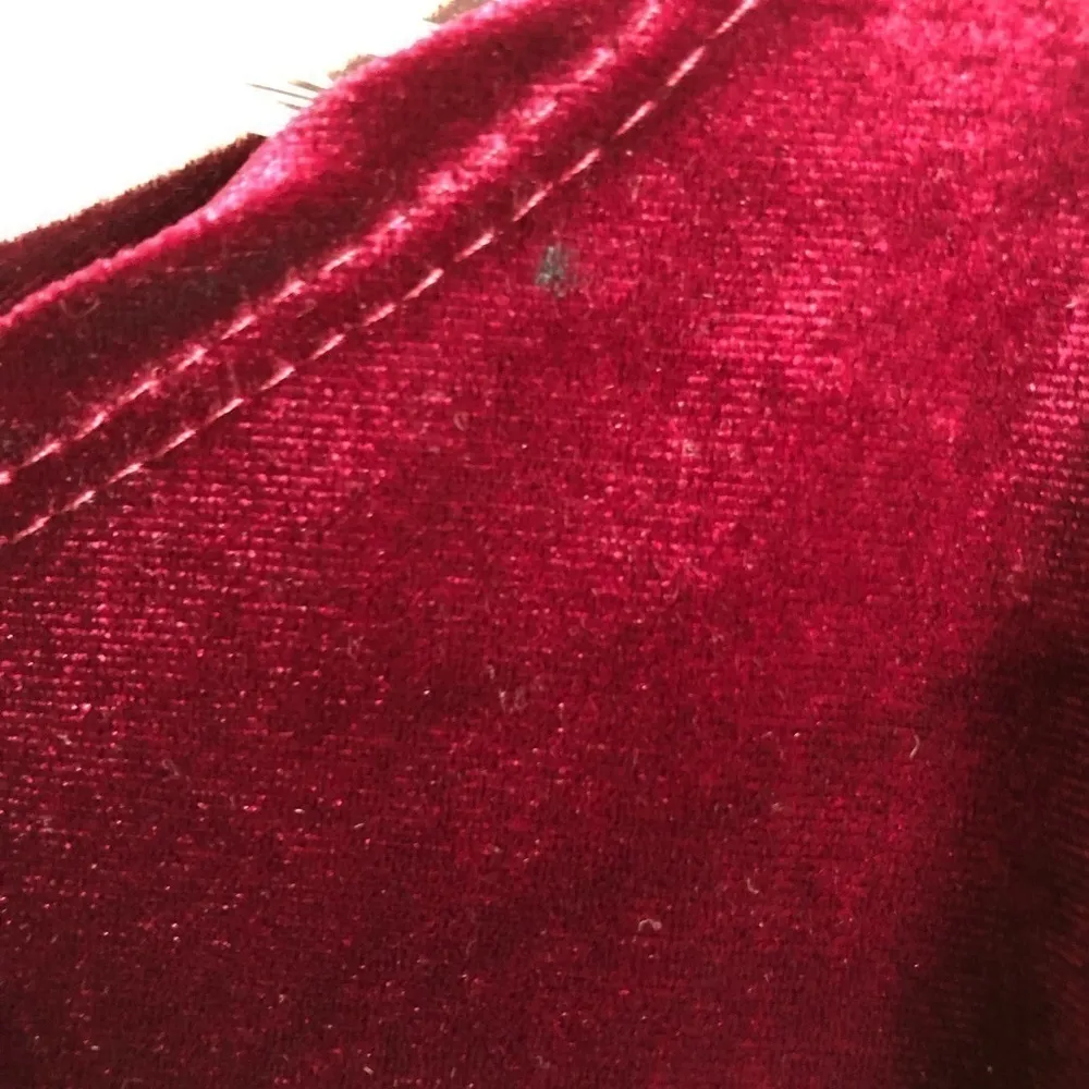 Wi‎ & Co Velvet Holiday Plush Burgundy Blouse - Image 6