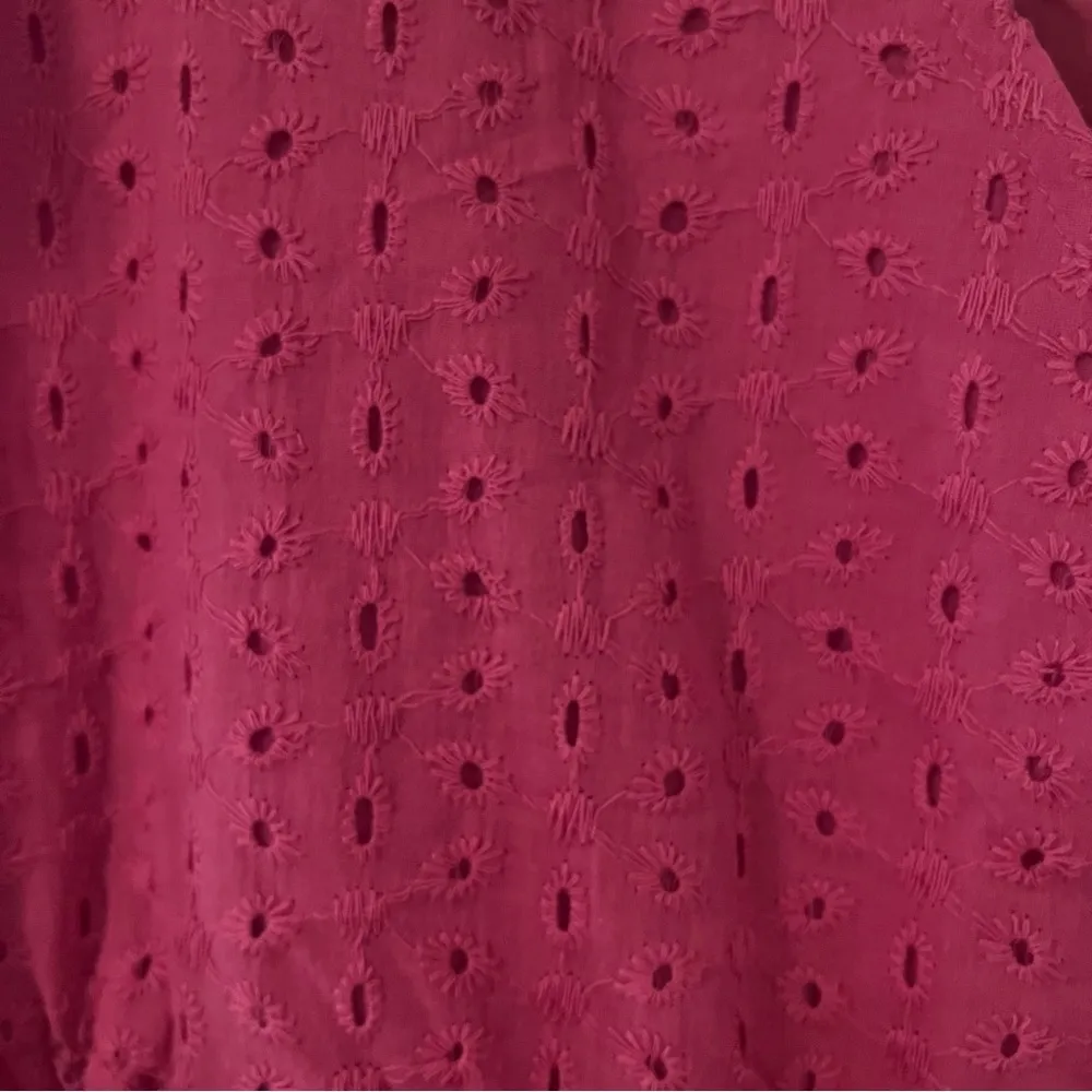 Women’s Pink Eyelet V - Image 5