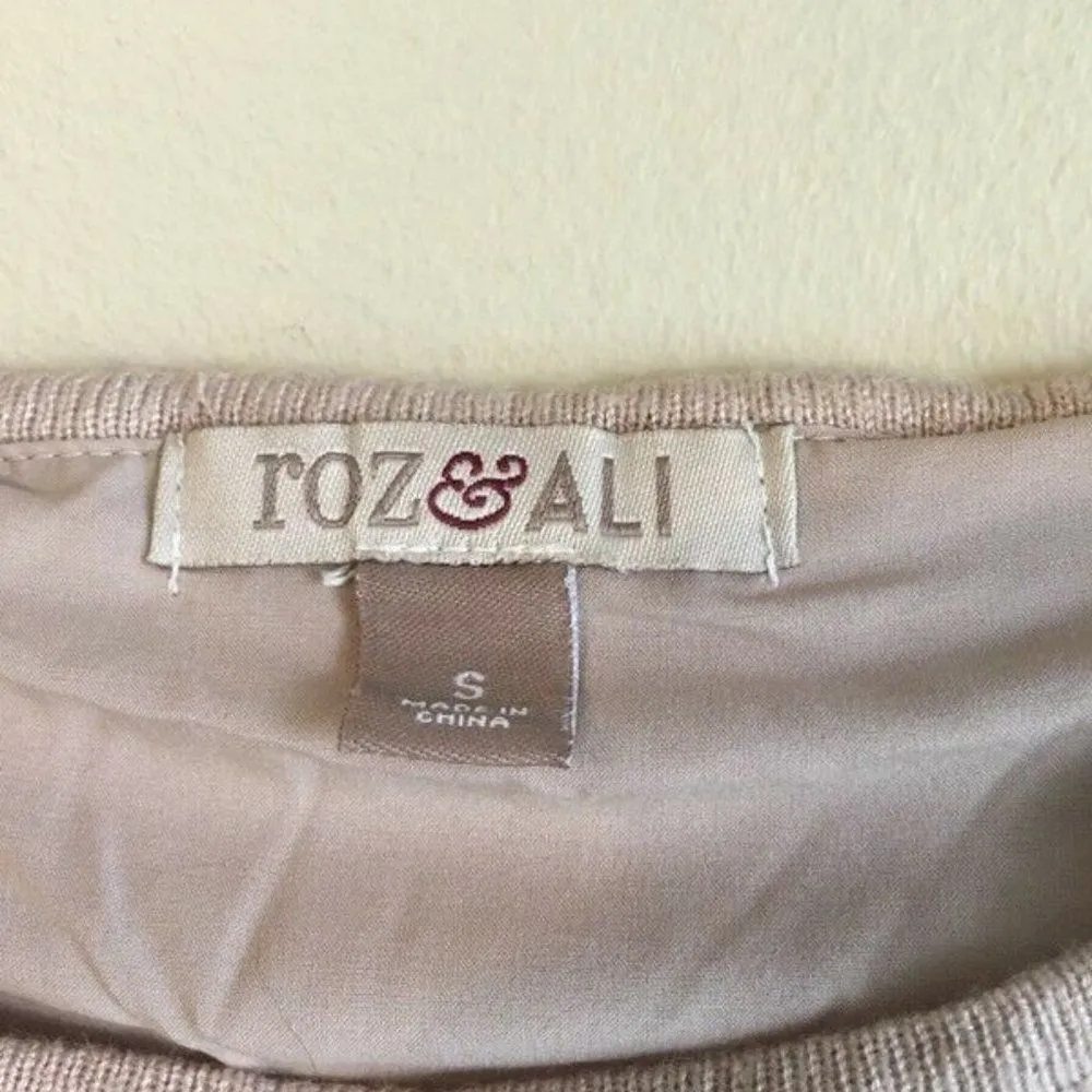 Roz & Ali small beige top - Image 3