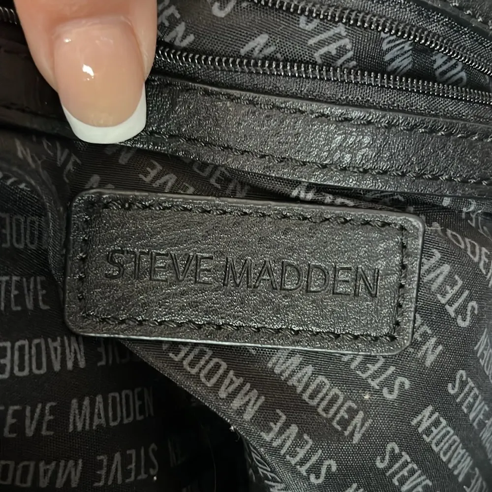 Steve Madden tote bag with logo stripe - Image 4
