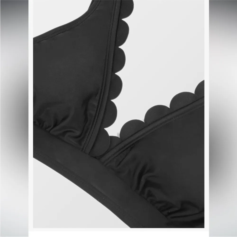 Cupshe Black Scalloped V-Neck High-Waisted Bikini New With Tags. - Image 7