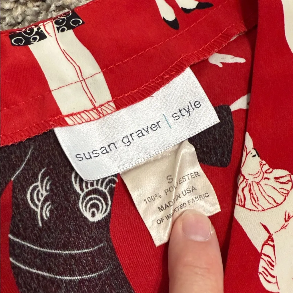 Susan Graver Red and Black Fashion Print Top - Image 4