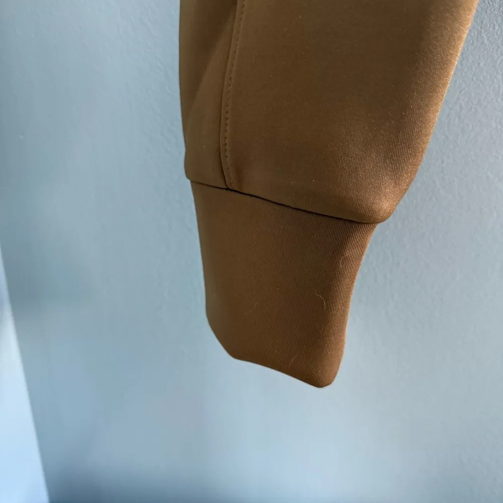 Scuba Crop Healey Sweater - Image 5