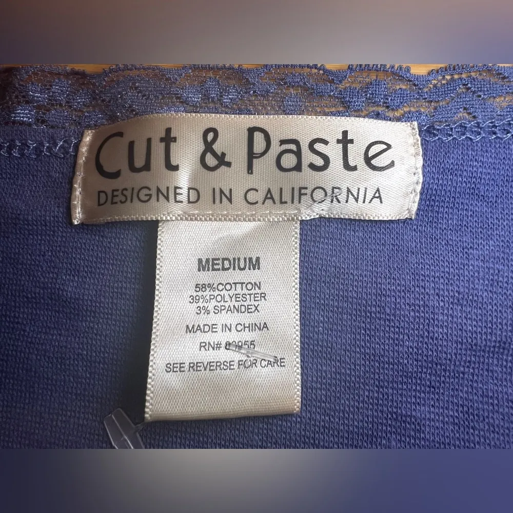 Cut & Paste Womens Blue Short Sleeve V - Image 6