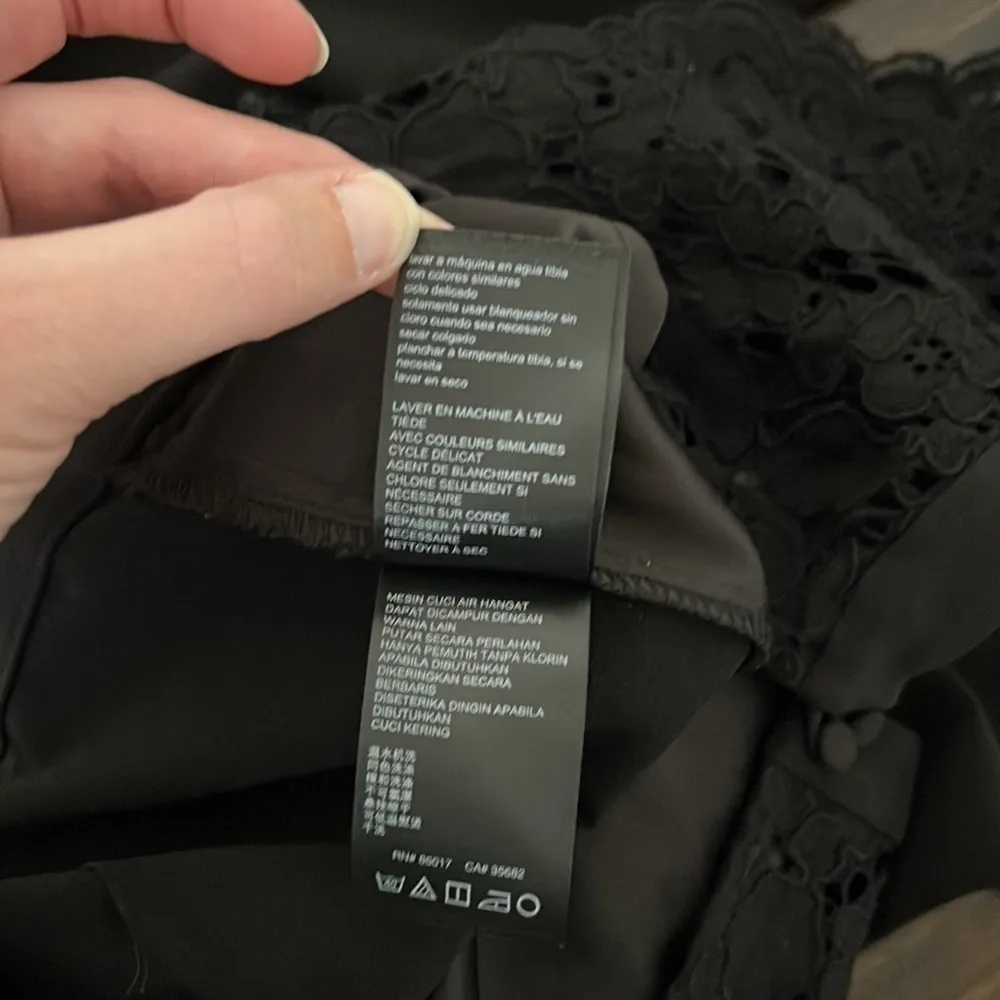 Bebe Jumpsuit Black Lace Sleeveless Top Size 0 EUC - Image 14