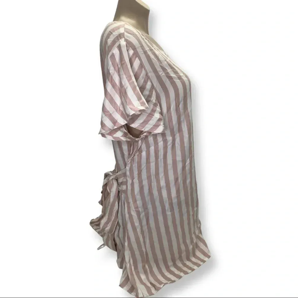 Ingrid & Isabel Maternity Size XXL Striped Short Flutter Sleeve Tie Top. New White - Image 2