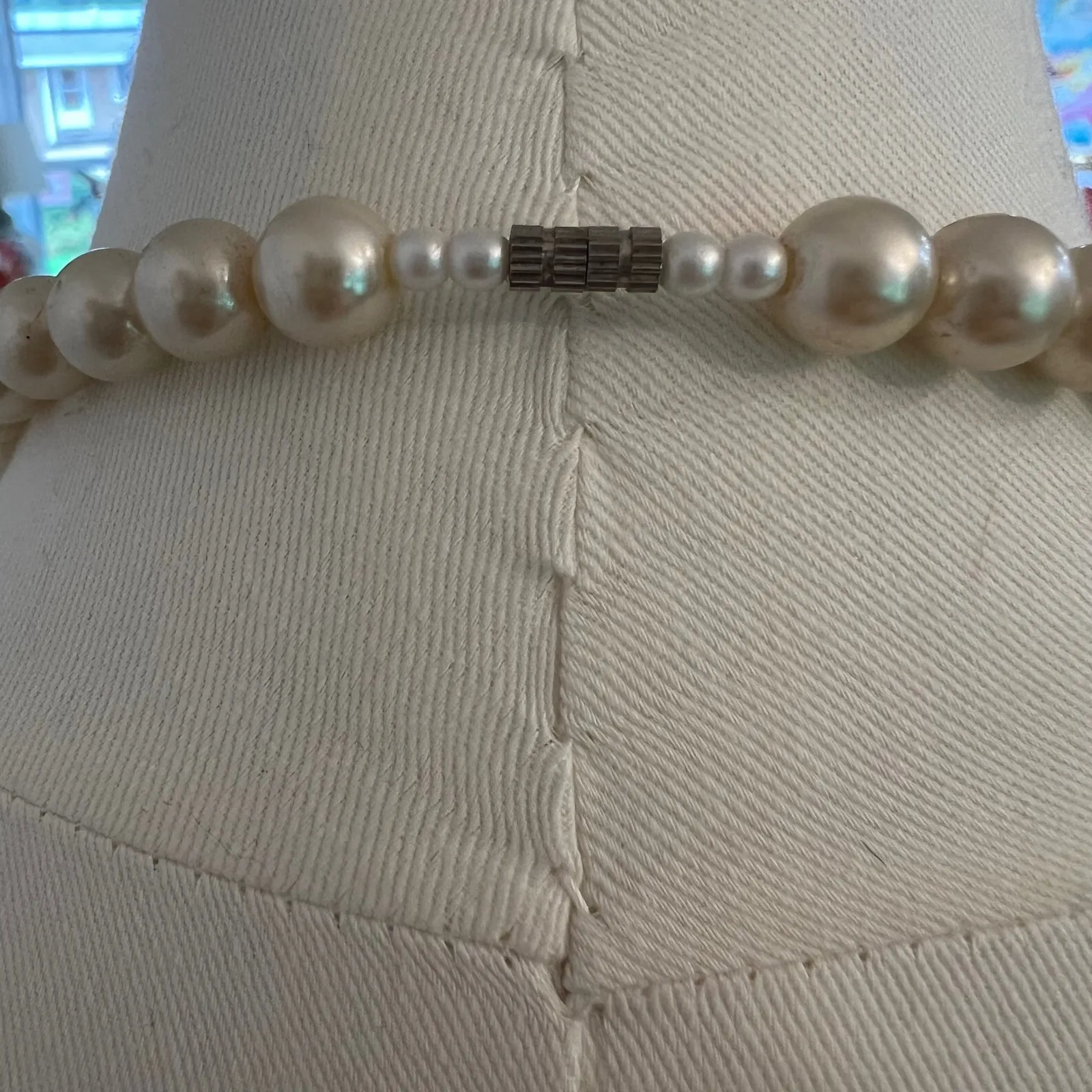 Vintage Mother of Pearl Leaf Pendant Necklace Beaded Coastal Boho Statement - Image 5