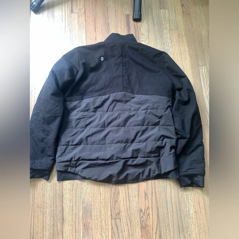 FIGS  Womens Morven Scrub insulated Jacket medium - Image 7