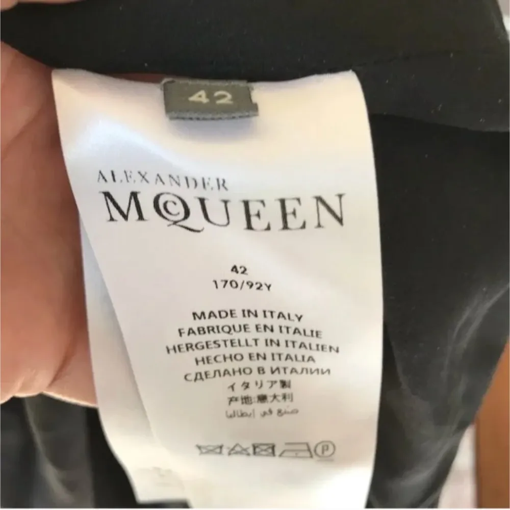 NWOT Alexander McQueen heart print silk dress - Image 8