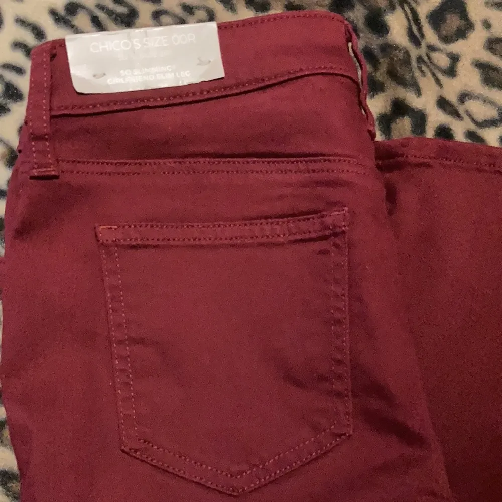 CHICO’S Ankle Jeans Women’s Size 2 So Slimming Super Soft Girlfriend Ankle Jeans - Image 2