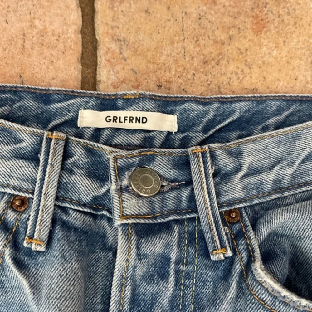 GRLFRND  KAROLINA JEANS DISTRESSED - Image 3