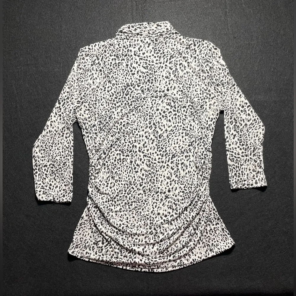 Vince Camuto Women’s Leopard Print V-Neck Stretch Blouse Size S 3/4 Sleeve Chic - Image 9