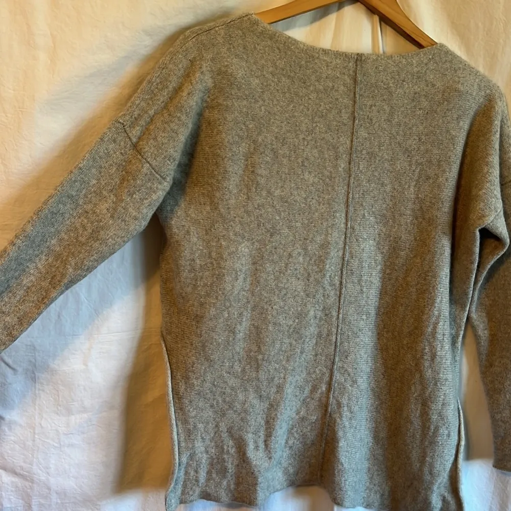 Eileen Fisher Small 95% Cashmere Wool Blend Boxy Side Slit Cozy Sweater - Image 6