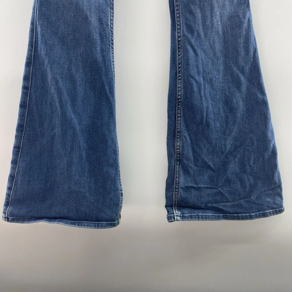 25 0 Flare Jeans High Rise Medium Wash Stretch Women’s Blue Grunge - Image 4