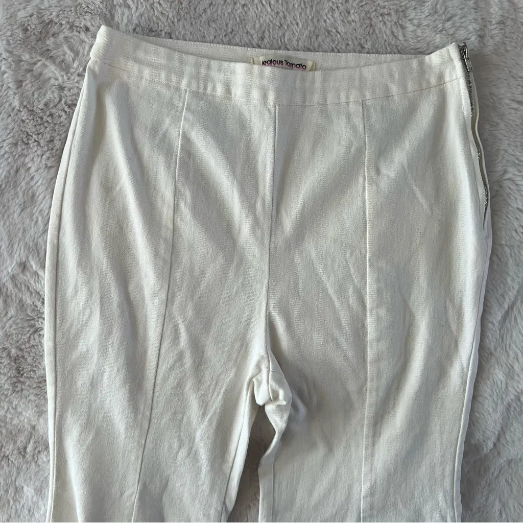 Cropped Super Flare White Jeans Size M - Image 5
