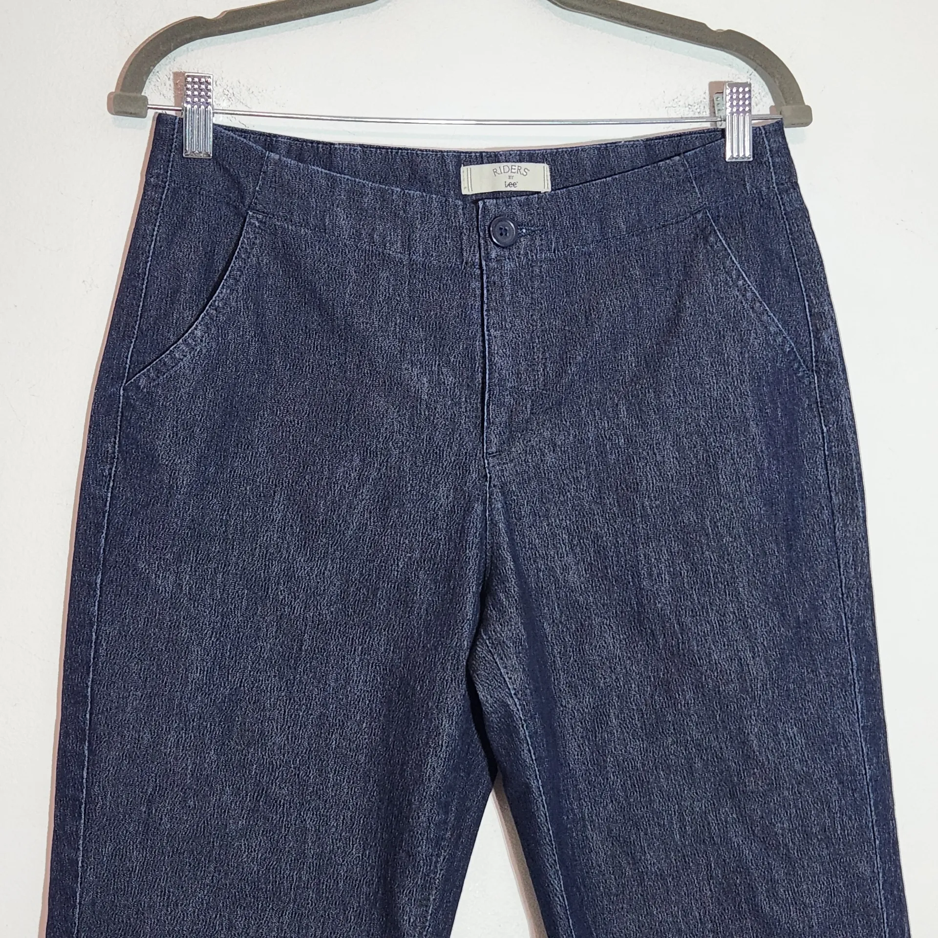 Riders by Lee Dark Wash Cropped Jeans Size Medium 8 Dark Wash Capri Jeans - Image 2
