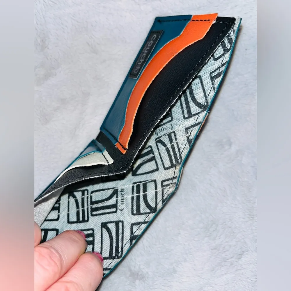 COUCH Handmade Leather Retro Wallet Green - Image 5