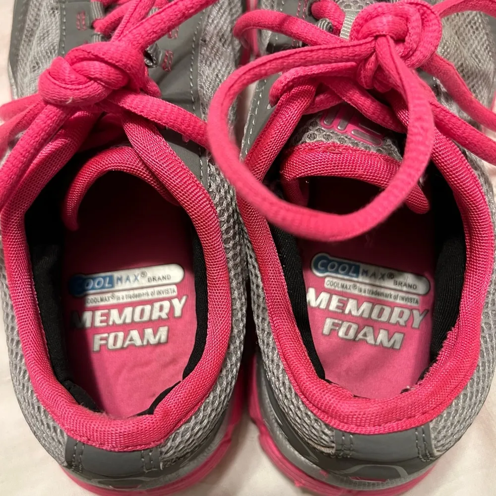 Fila Athletic Sneakers Women’s Sz 7.5 Gray Pink Lace Up Cool Max Memory Foam - Image 7
