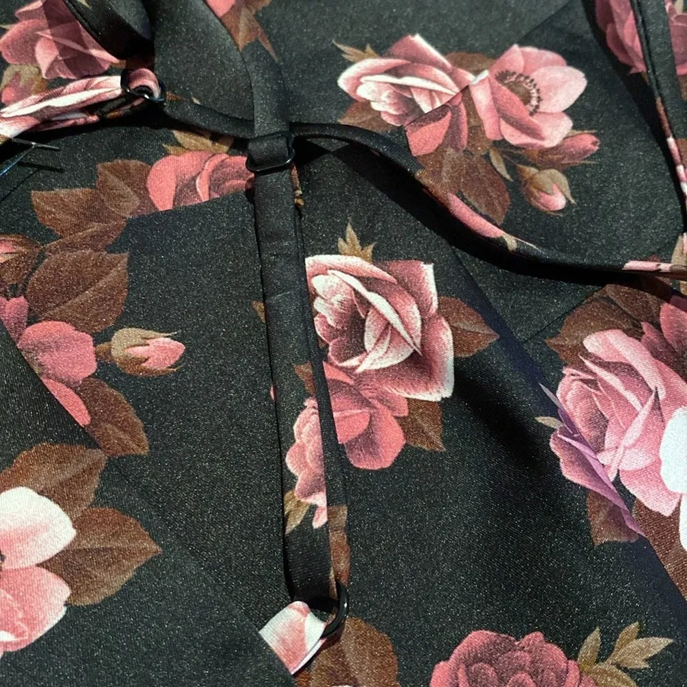 Aritizia Sunday Best Silky Floral Black Pink Tie Back Crop Top Blouse M Size M - Image 10