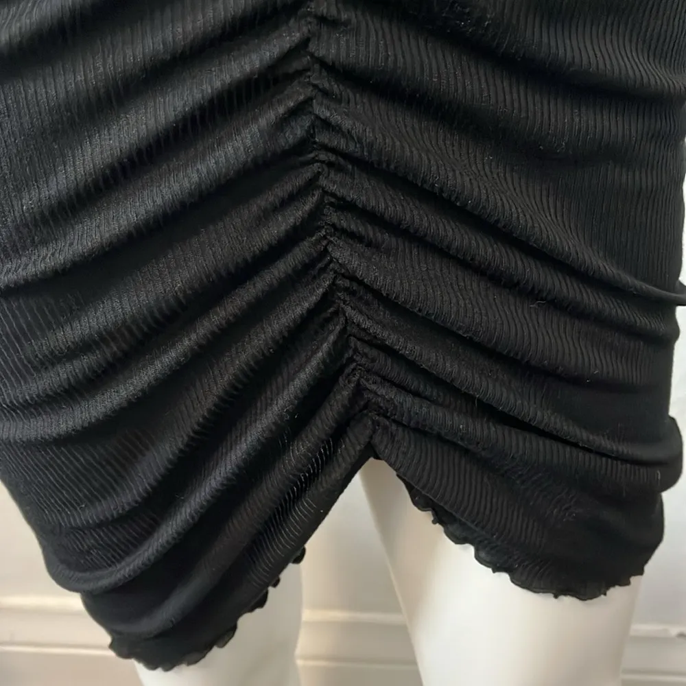 nastygal black on off shoulder scalloped ribbed ruched bodycon long sleeve dress - Image 4