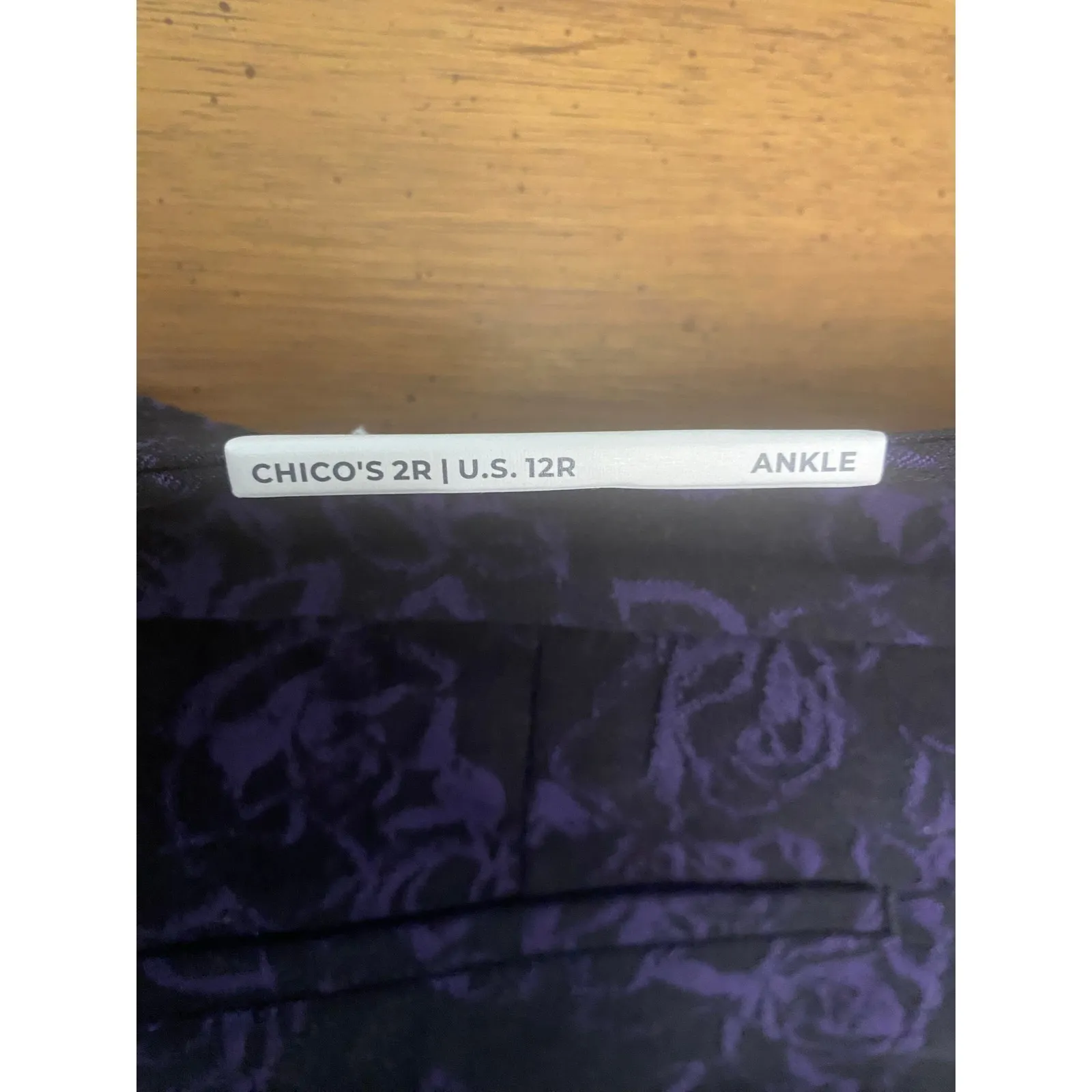 NWT Chicos Brigitte Slim Leg Ankle Pants Purple Black Rose Print Pockets 2R (12) - Image 10