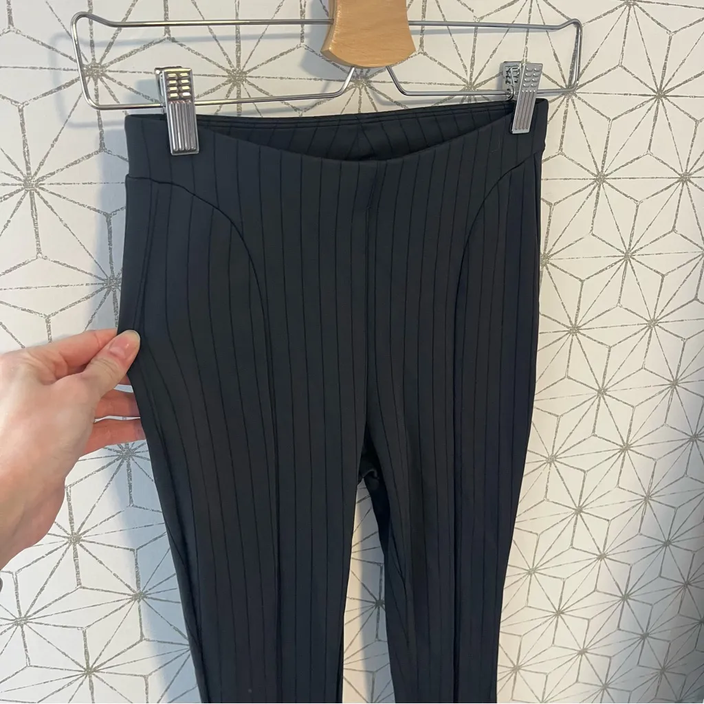 Alo Yoga High-Waist Pinstripe Zip It Flare Legging - Image 8