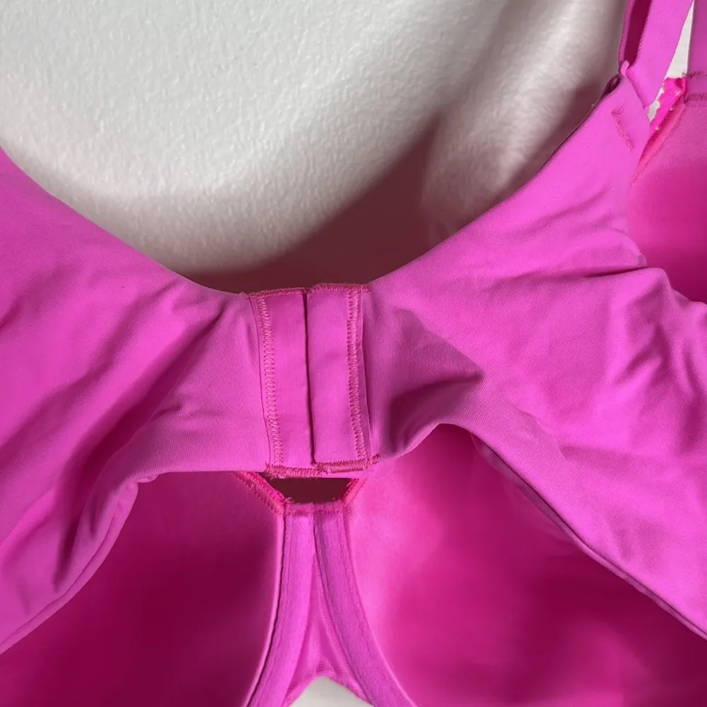 Skims fits everybody lace tshirt bra in color neon pink size 44 DD ladies - Image 8