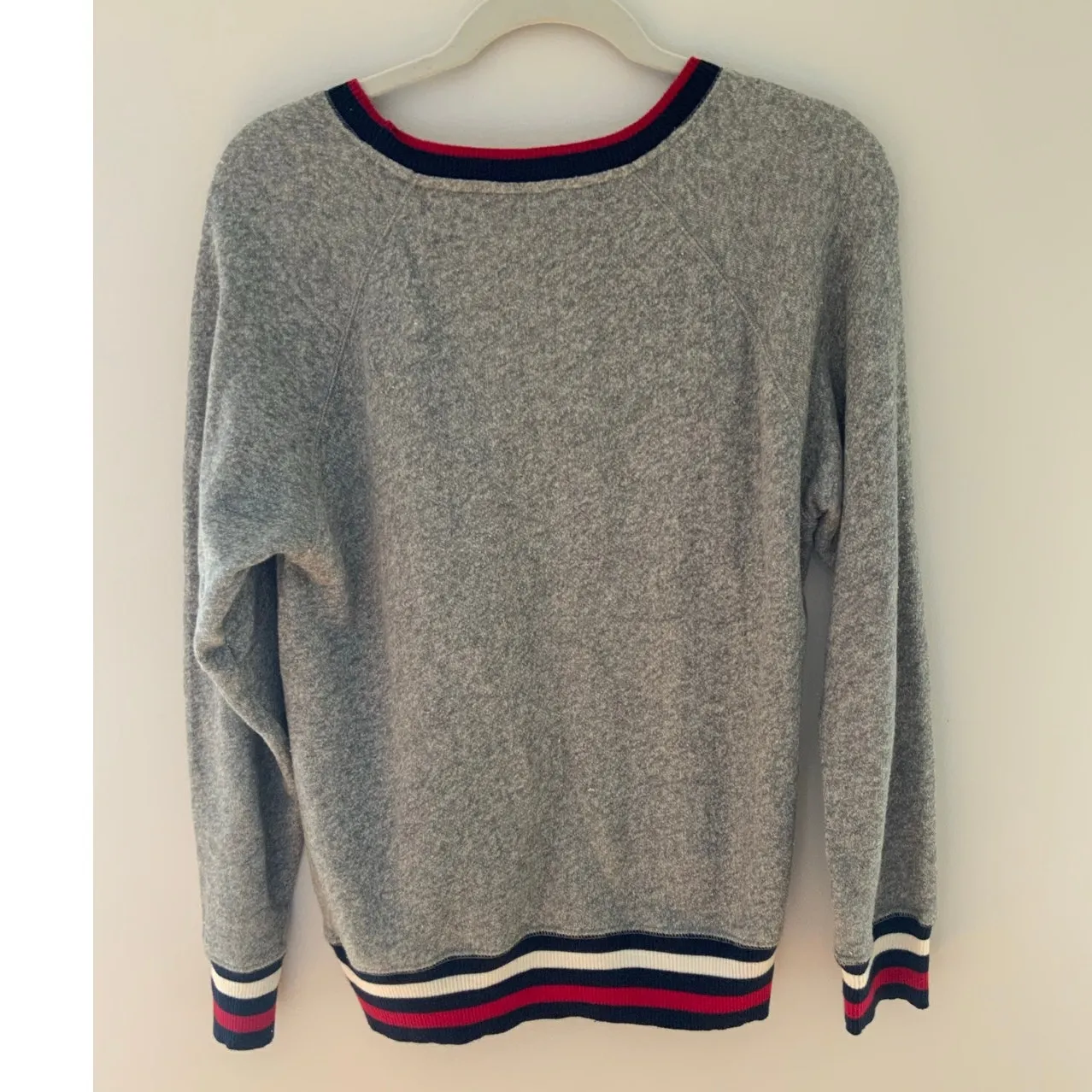 Joie Grey light weight grey sweatshirt size small - Image 4