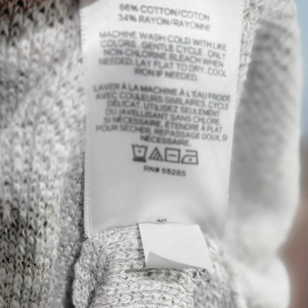 Express cold shoulder surplice neckline sweater top size small - Image 7