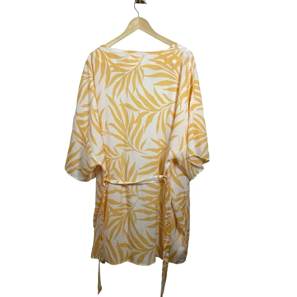 NWOT Maison Du Soir Magnolia Luxe Palm Kimono Robe in Orange/White Size M/L Orange - Image 9