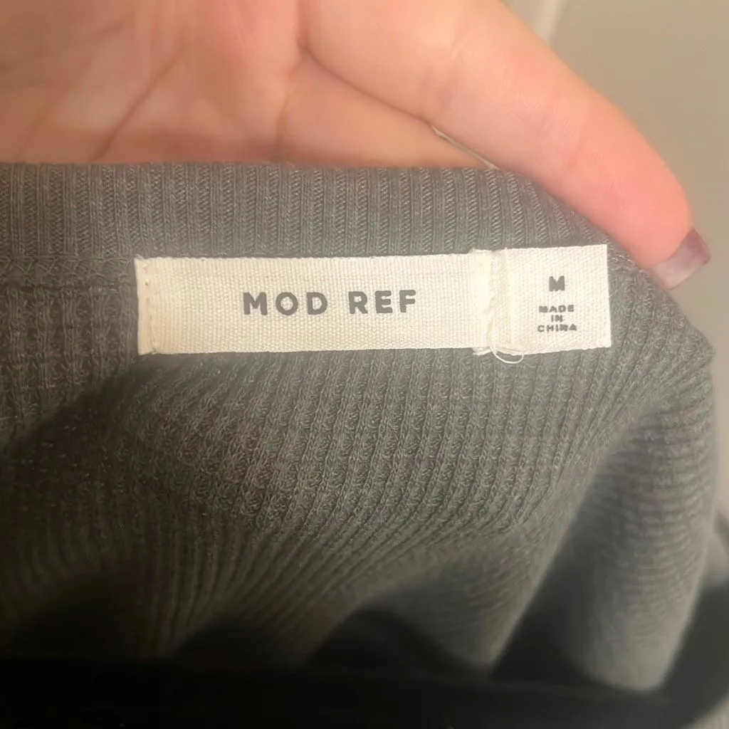 Mod Ref ✨ Green Waffle Long Sleeve Basic Sz Medium Top✨ - Image 4