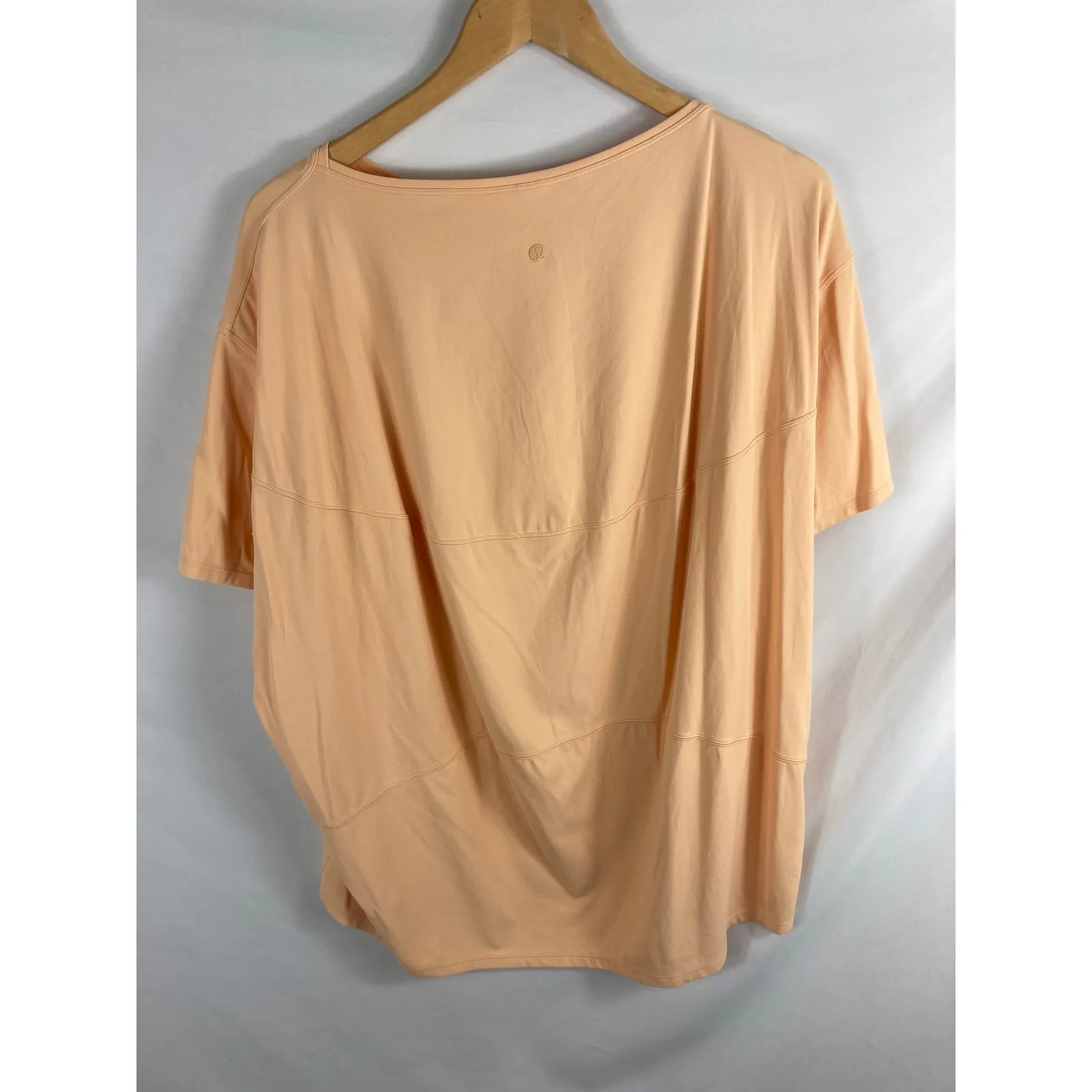 Lululemon Back in Action Short Sleeve Oversized Tee Prosecco Orange XL - Image 6