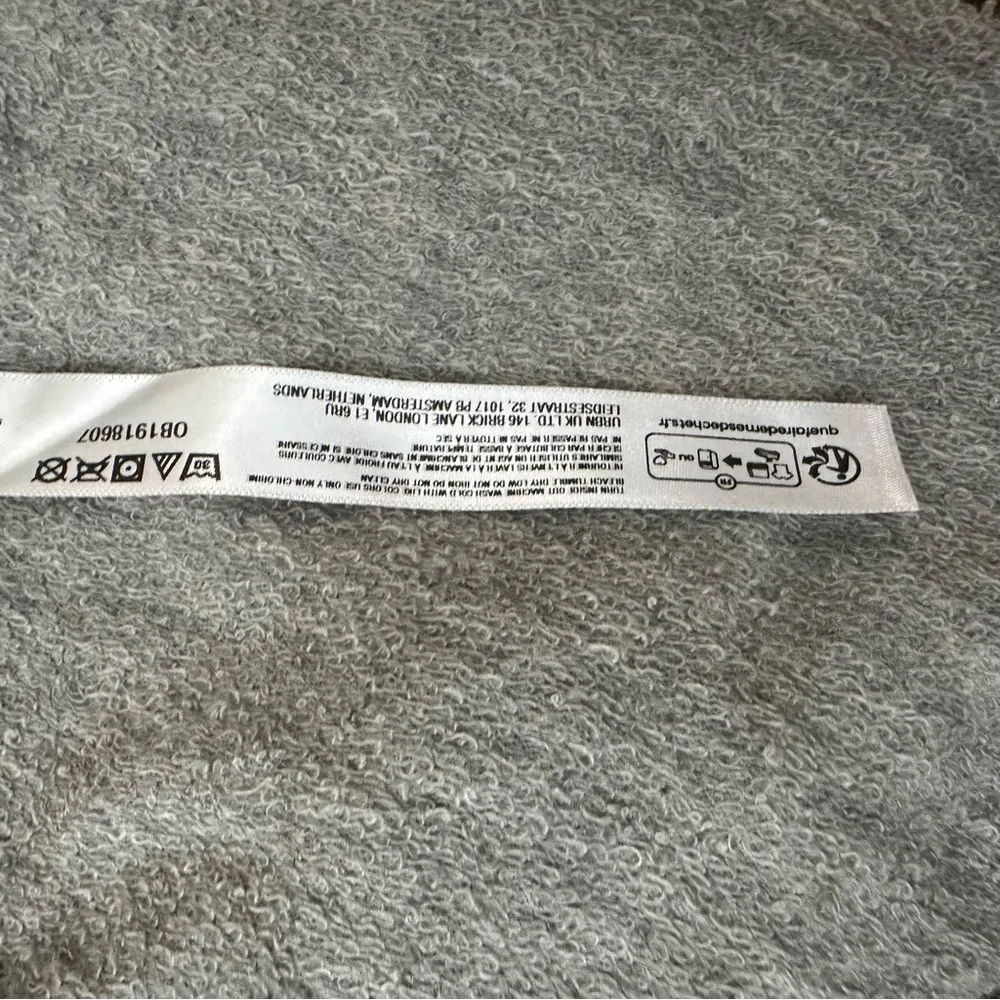 Urban Outfitters Out From Under raw edge NWOT Gray Sweatshirt SMALL - Image 5