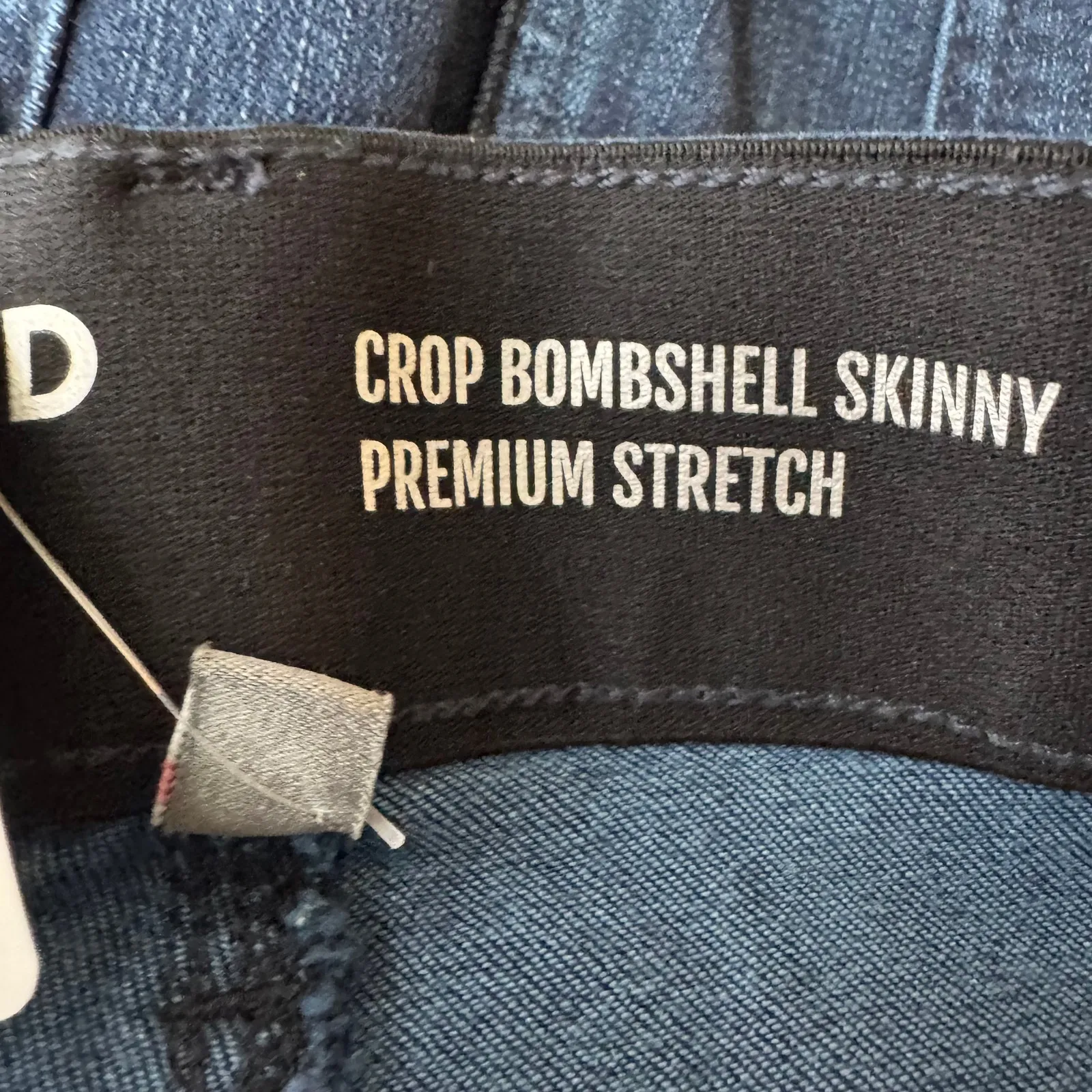 Torrid MidFit Skinny Super Soft High-Rise Cropped Jeans‎ Size 20 - Image 7