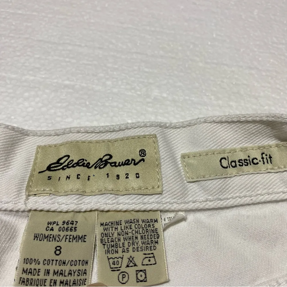 Eddie Bauer Classic Fit Mom Jean White Raw Hem Womens Size 26” Waist x27" Inseam - Image 4