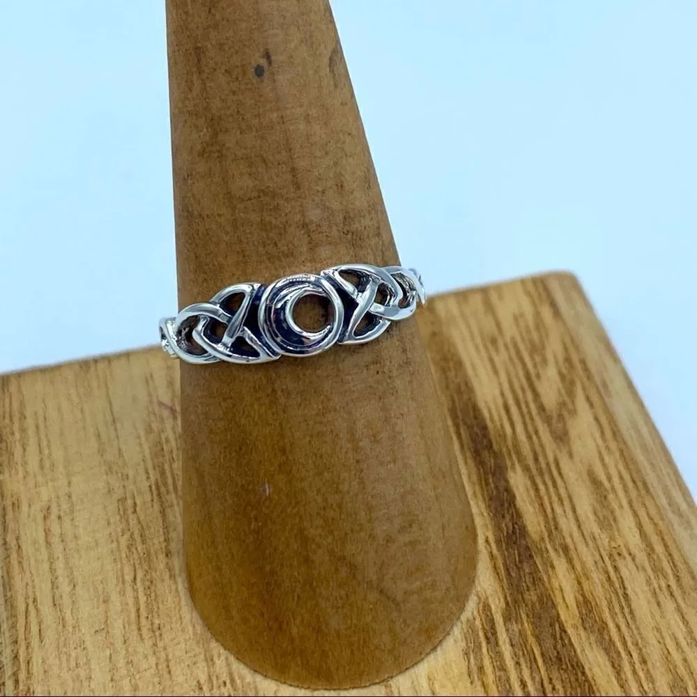 Celtic Moon Sterling Silver Ring Sizes 6,8,9,10 Silver - Image 4