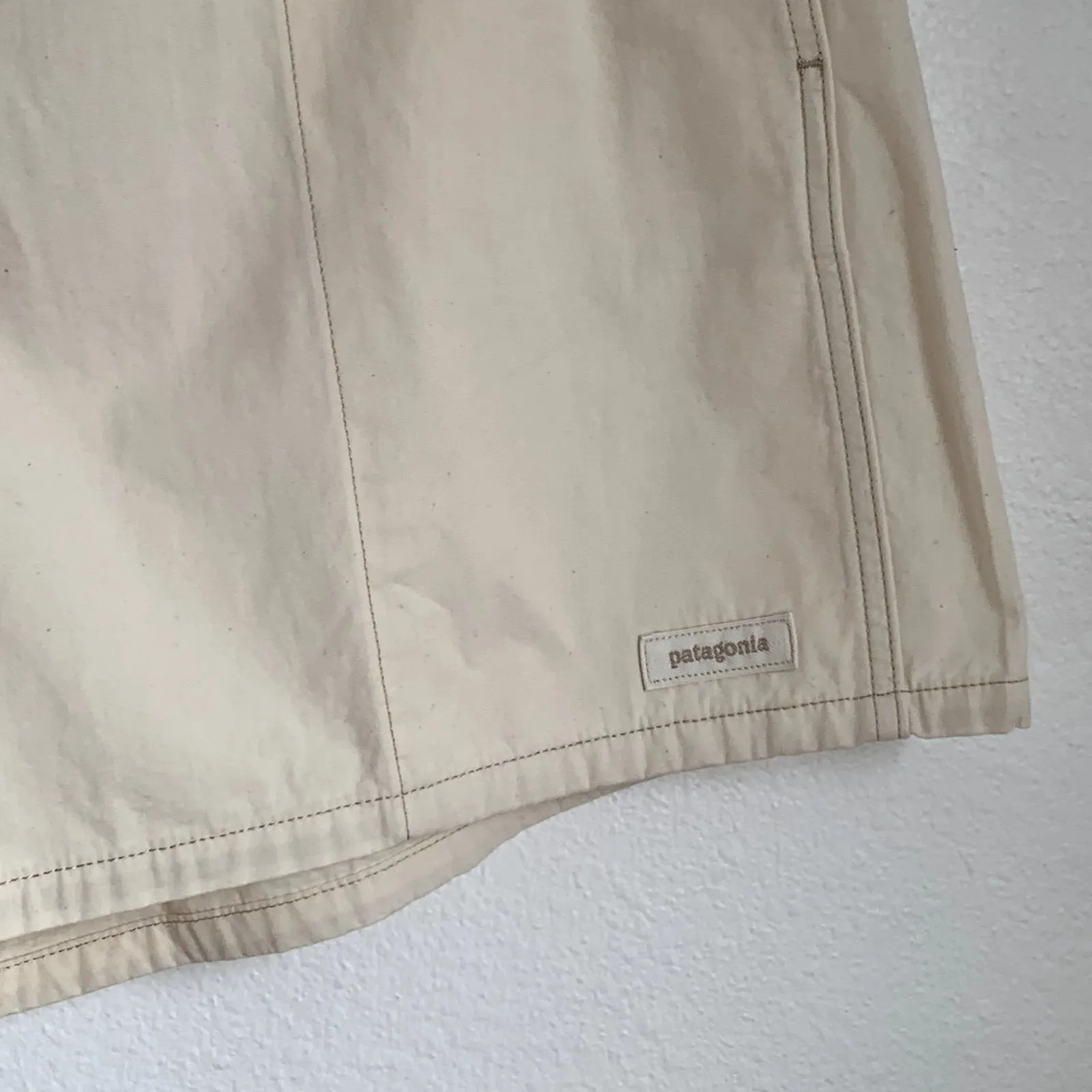 NWT Patagonia Women's Sz XL Funhoggers Cotton Shorts 4" Undyed Natural Gorpcore - Image 6