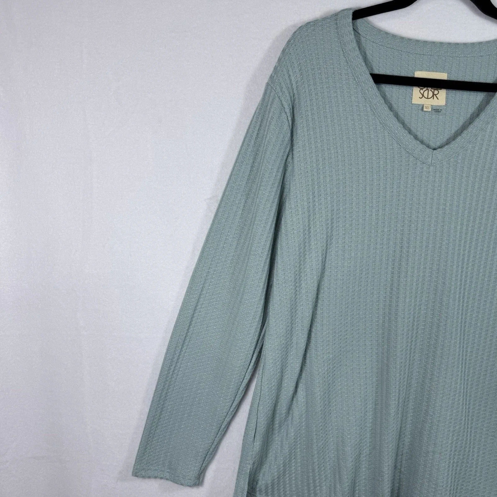 Chaser Green Waffle Knit V-Neck Long Sleeve Top Shirt Womens XL Thermal Long Hem - Image 5