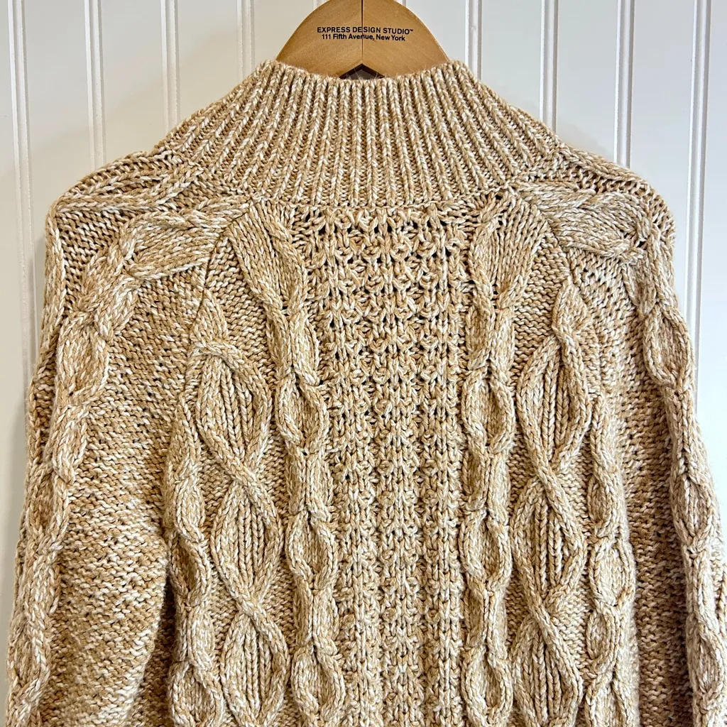 Talbots women  Tan Cable Knit coat. - Image 8