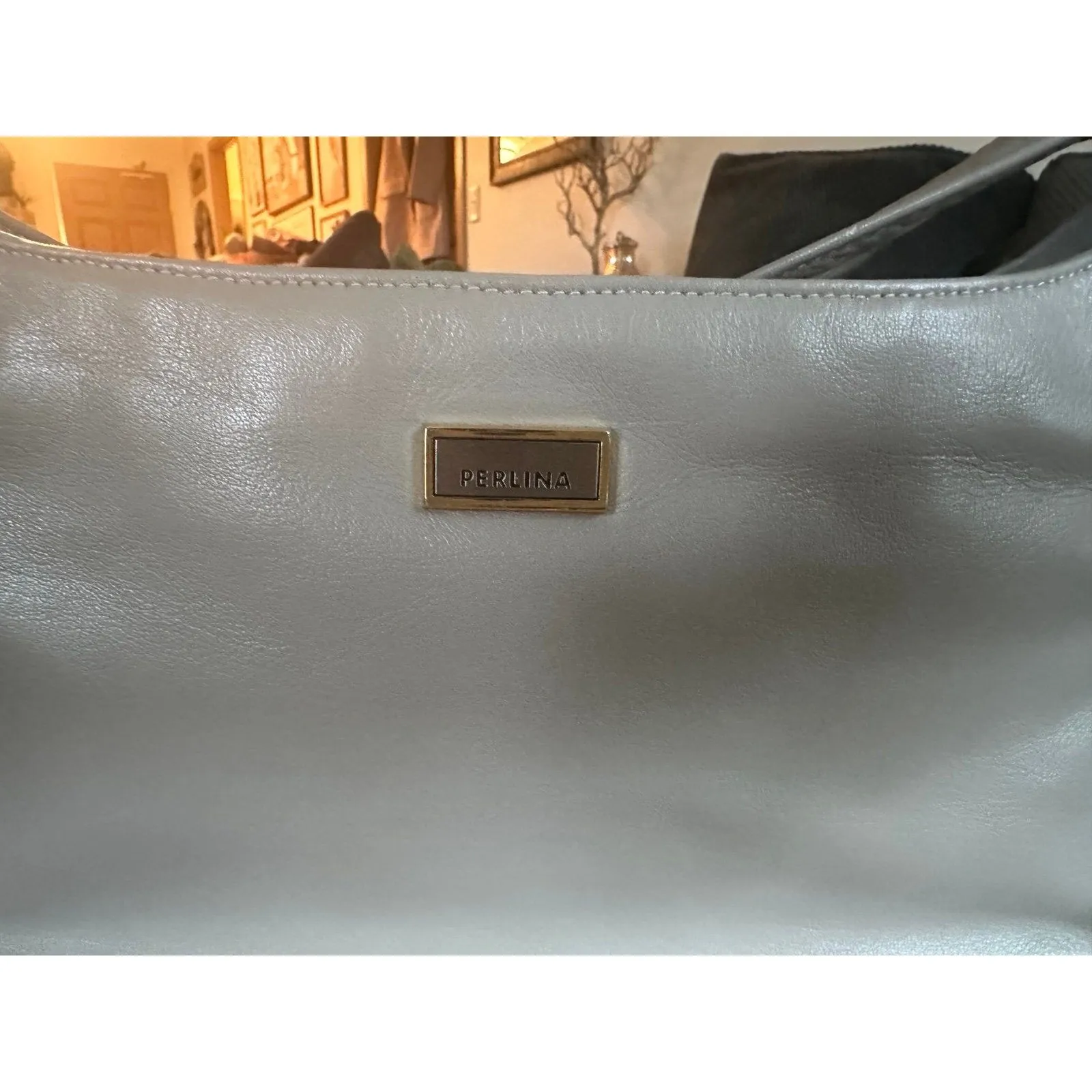 Vintage mint condition Perlina New York genuine leather handbag gold detailing - Image 2