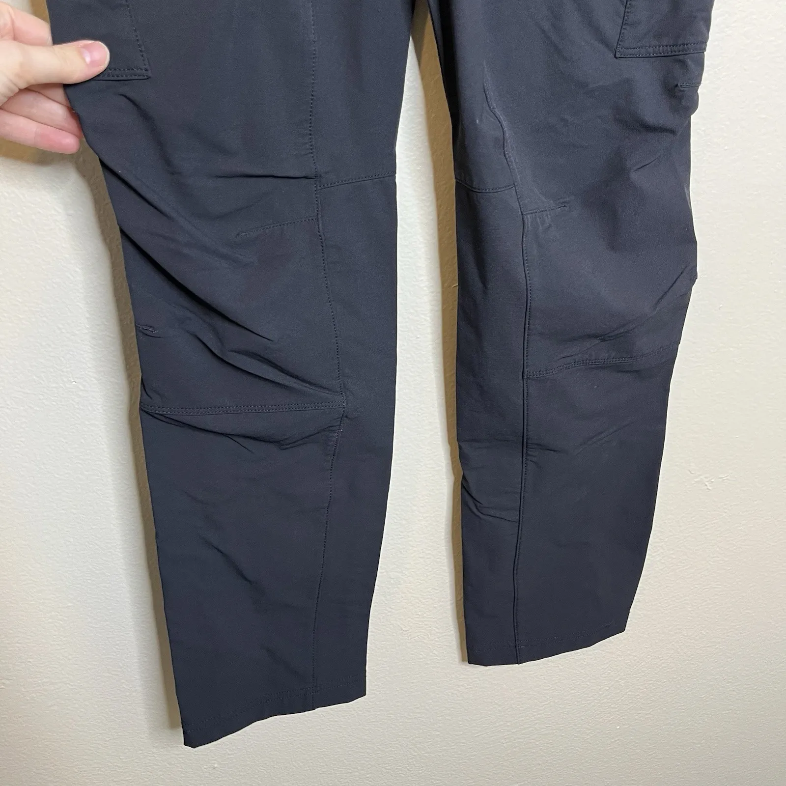Duluth Trading Women's 4x31 Black Nylon Flexpedition Slim Pants Gorpcore Utility Size 4 - Image 3
