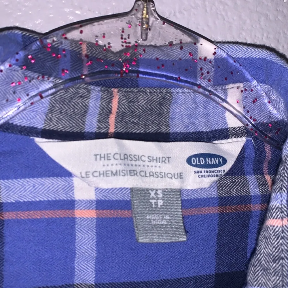 Old Navy blue plaid long sleeve button down The Classic Shirt - Image 6