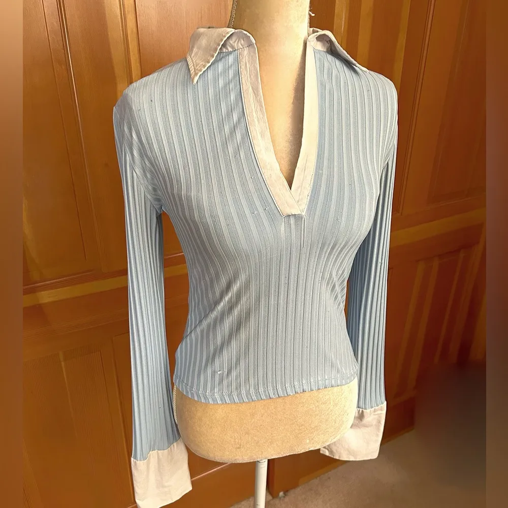 Y2K 1990’s Vintage Blue Cuffed and Collar Shirt. - Image 10