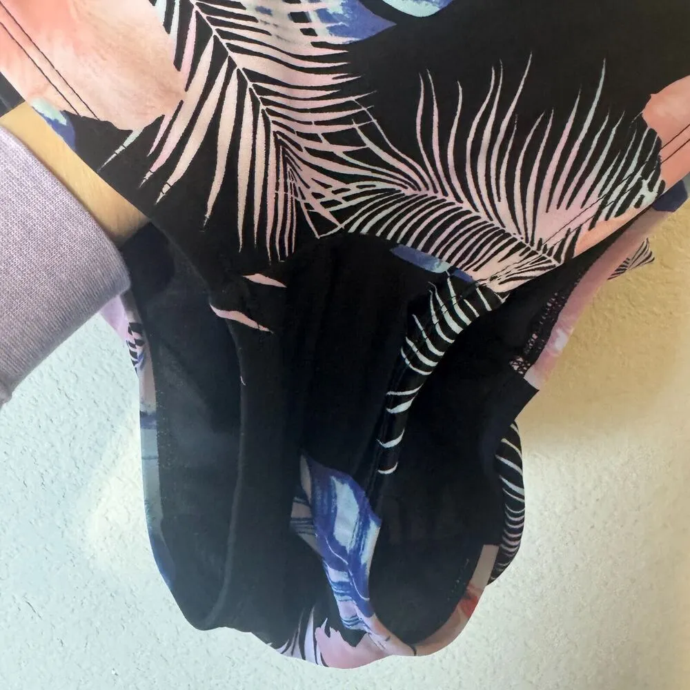 DKNY Swimsuit one piece black floral tropical hibiscus plunge halter sz L - Image 6