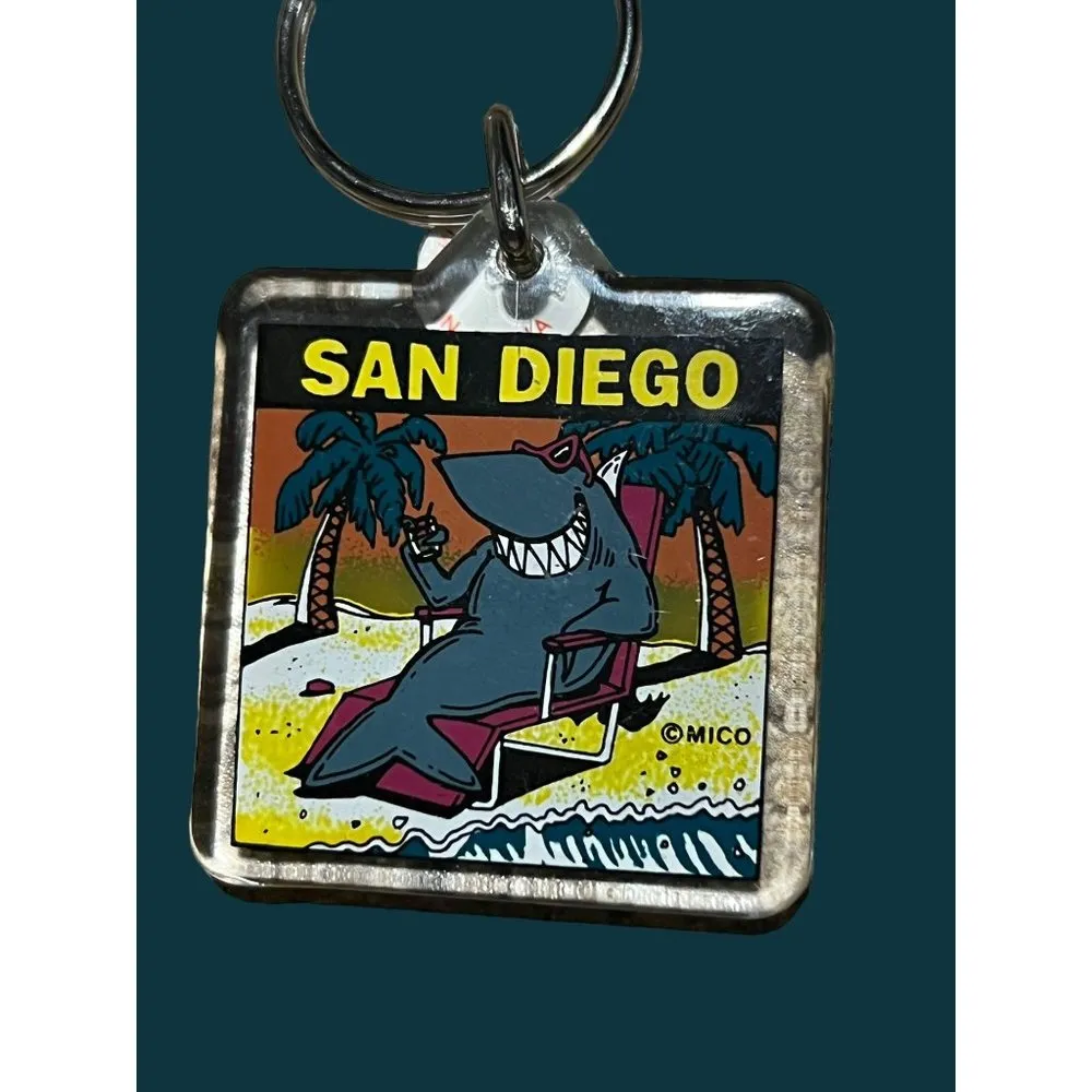 San Diego CA Keychain Souvenir Shark Beach Chair Sunglasses Double Sided NEW - Image 2