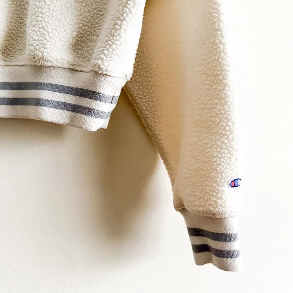 Champion Minnesota Sherpa Sweatshirt Size M - Image 4