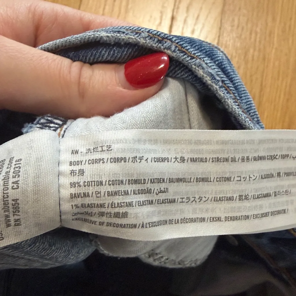 Abercrombie & Fitch The 90s Baggy Short Low Rise Sz 2/26 - Image 6