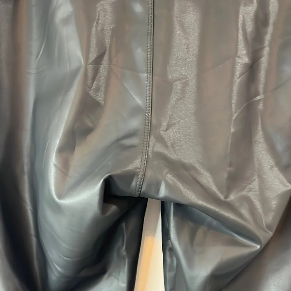 NWOT Amazon Sleek Black Faux Leather High Waisted Leggings - Size Large - Image 6