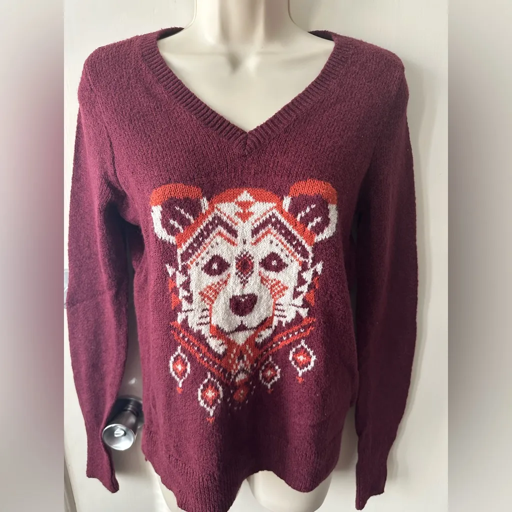 Hollister Burgundy V-Neck Sweater with Bear Pattern - Image 2